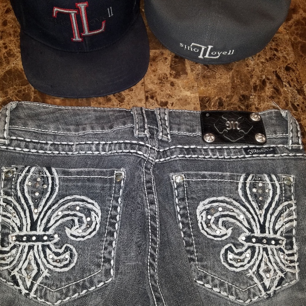 Miss Me Jean's 
Size 28